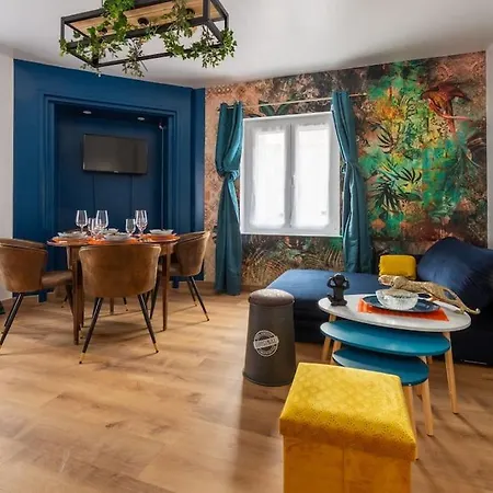 Apartment Centre *